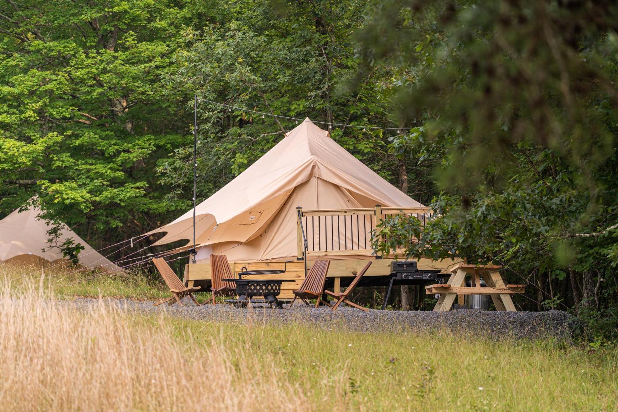 Firefly Ridge Luxury Retreat Hotel Great Cacapon Buitenkant foto