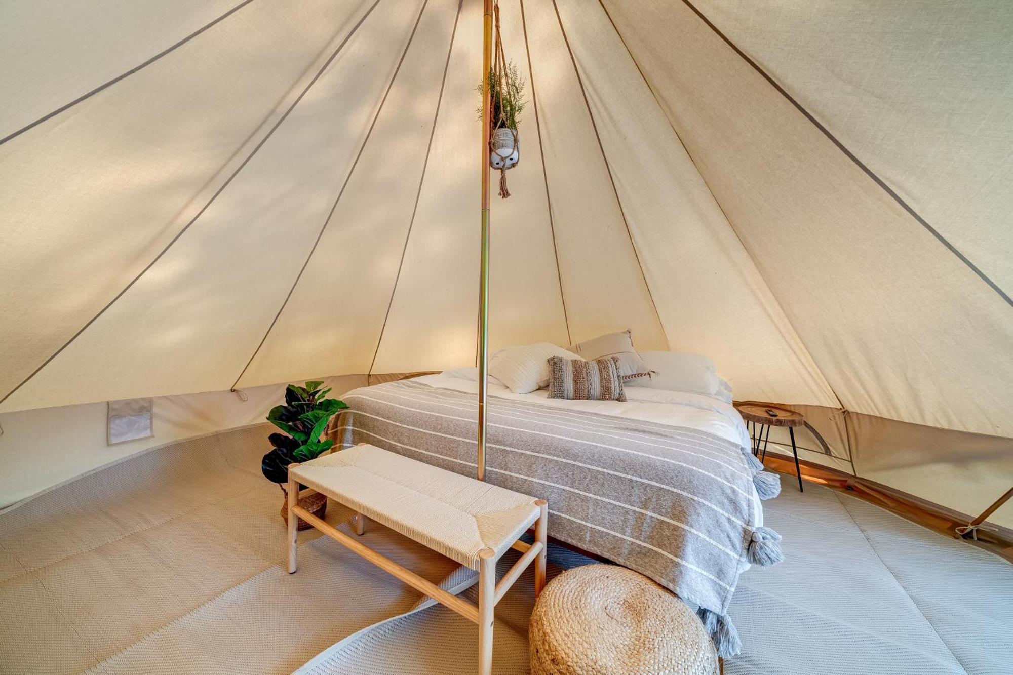 Firefly Ridge Luxury Retreat Hotel Great Cacapon Buitenkant foto