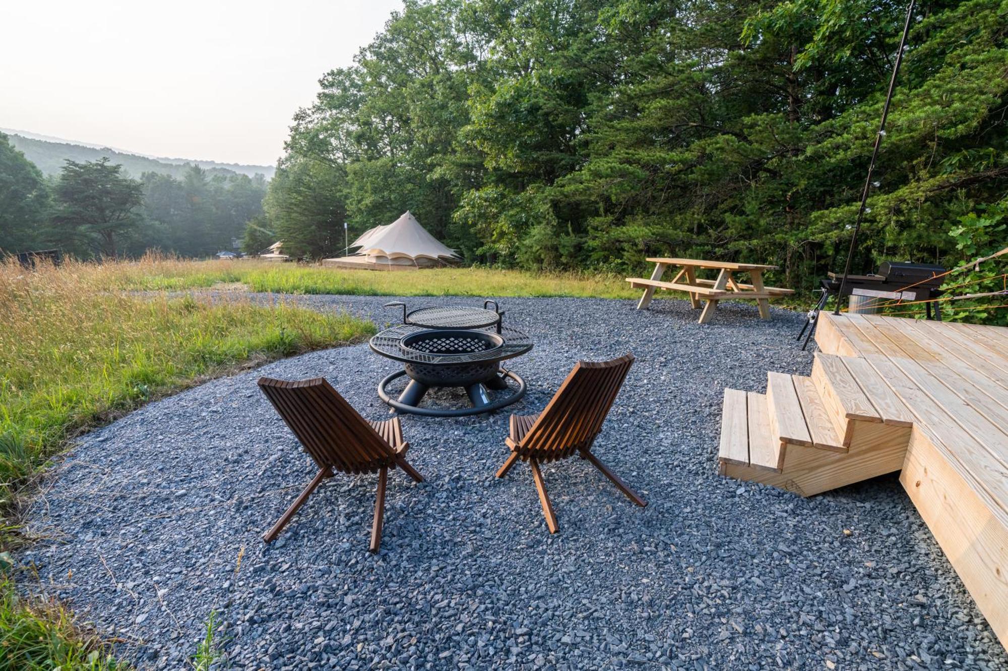 Firefly Ridge Luxury Retreat Hotel Great Cacapon Buitenkant foto