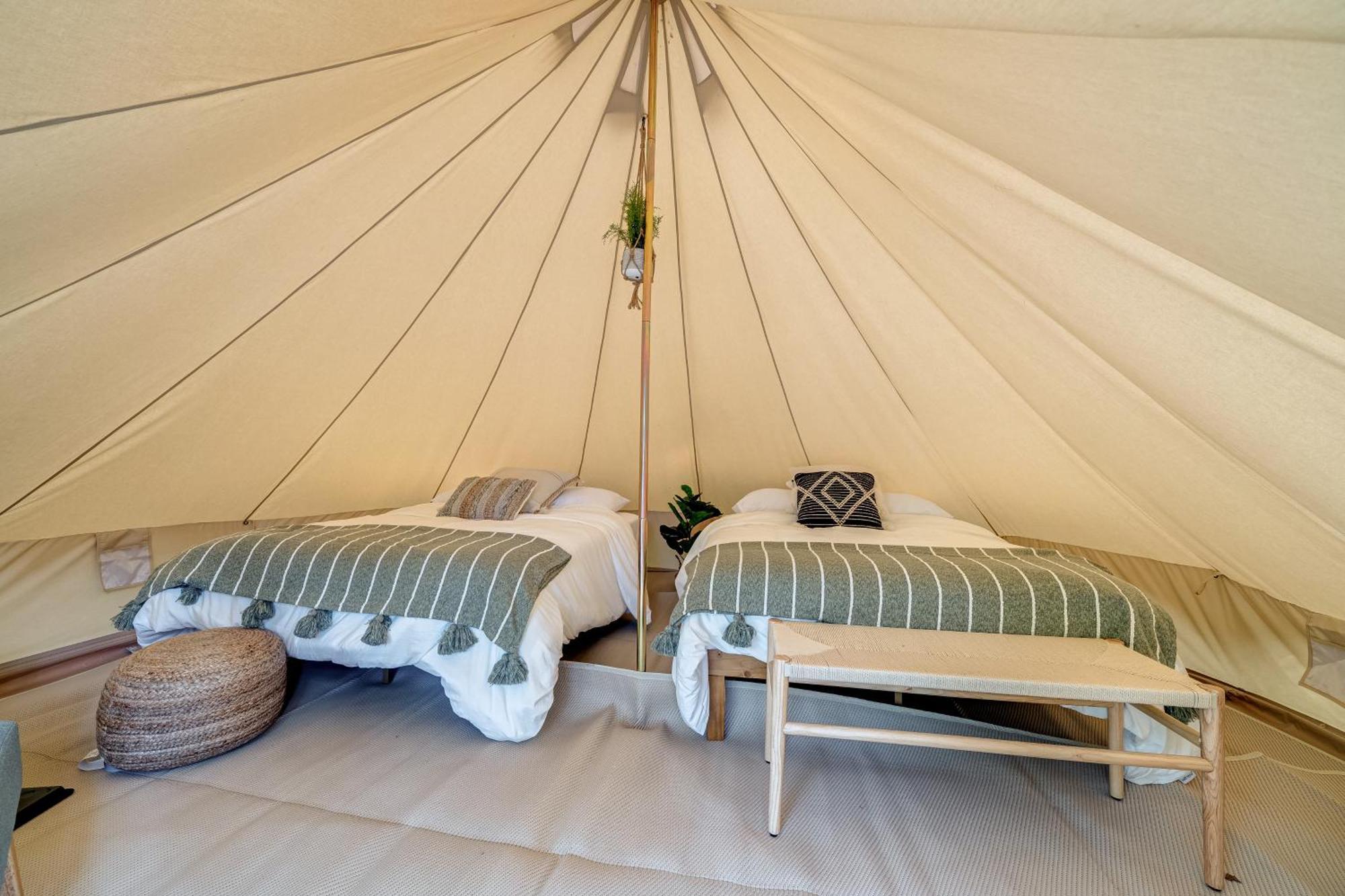 Firefly Ridge Luxury Retreat Hotel Great Cacapon Buitenkant foto